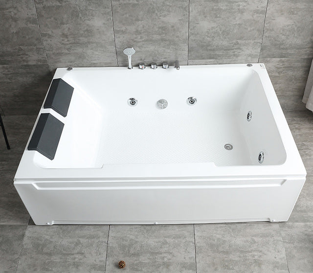 Double Freestanding Jacuzzi