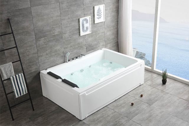 Double Freestanding Jacuzzi