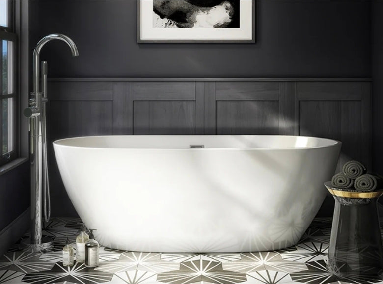 EOS 1600 White Freestanding Bath - 1600mm x 700mm